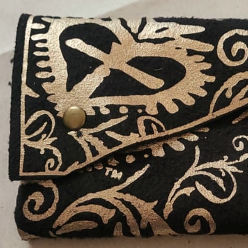 ✨ Virgins Saints & Angels Black & Gold Plush Pouch NEW! - Picture 11 of 12